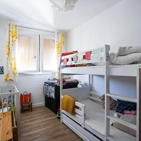 Nice Bright Apt In The 15Th Near Paris Expo アパート パリ
